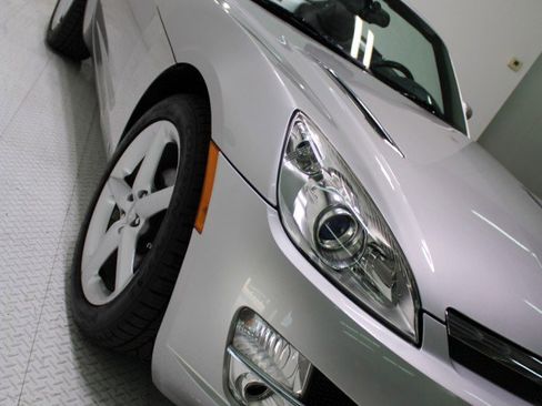 Used 2008 Saturn Sky w/ Premium Trim Package image 35