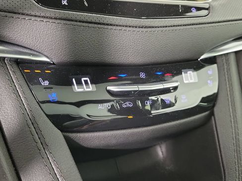 Certified 2024 Cadillac XT5 Premium Luxury FWD image 27