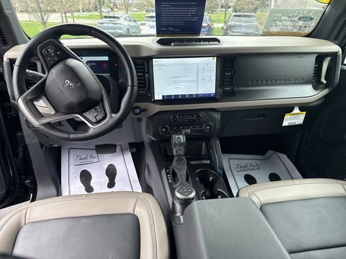 Used 2023 Ford Bronco Wildtrak image 21