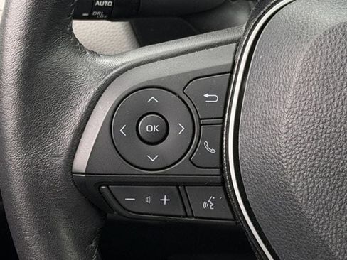 Used 2021 Toyota RAV4 XLE Premium FWD image 14