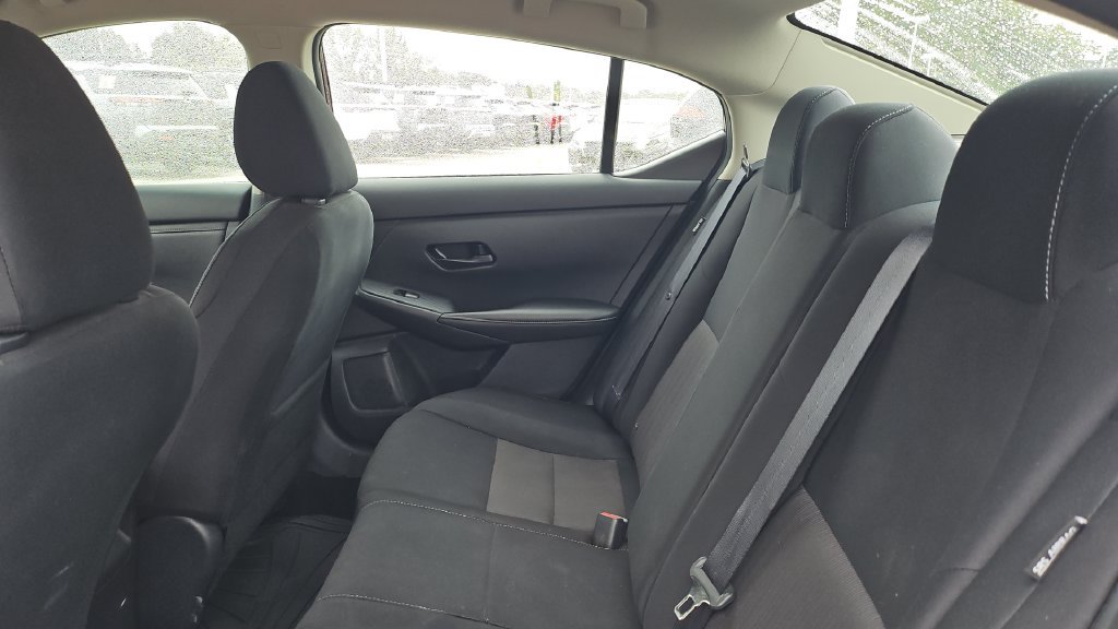 Certified 2025 Nissan Sentra SV FWD image 5