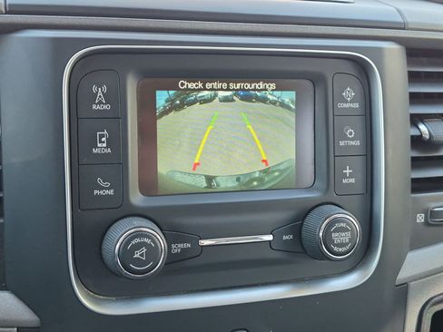 Used 2018 RAM 1500 Express RWD image 18