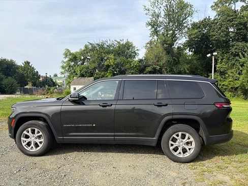 Used 2023 Jeep Grand Cherokee L Limited AWD/4WD image 8