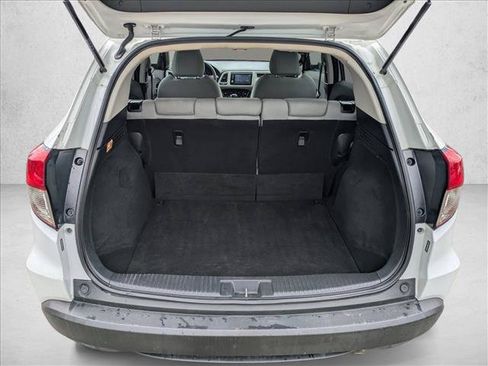 Used 2019 Honda HR-V EX image 6