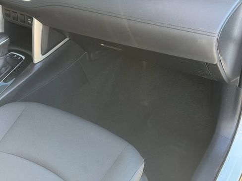 Used 2022 Toyota Corolla Cross LE FWD image 21