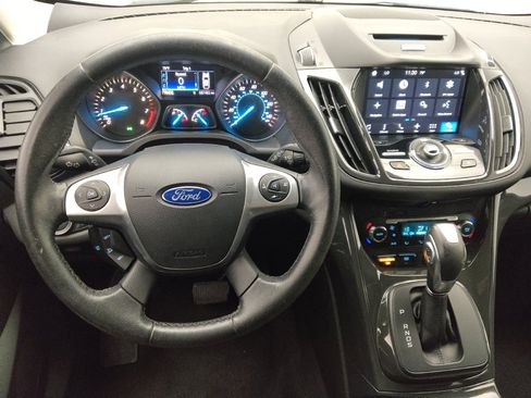 Used 2016 Ford Escape Titanium w/ Equipment Group 301A AWD/4WD image 22
