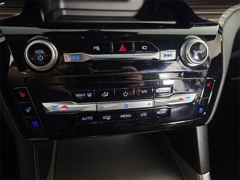 Used 2023 Ford Explorer Limited w/ Equipment Group 301A image 15