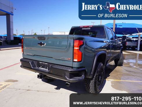 Used 2026 Chevrolet Silverado 2500 ZR2 image 5