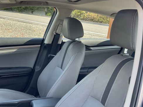 Used 2020 Honda Civic Touring image 20