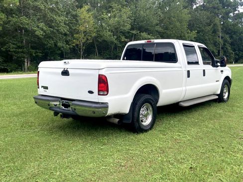 Used 2004 Ford F350 Lariat image 6