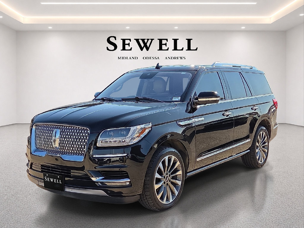 Used 2018 Lincoln Navigator Select w/ Technology Package RWD image 1