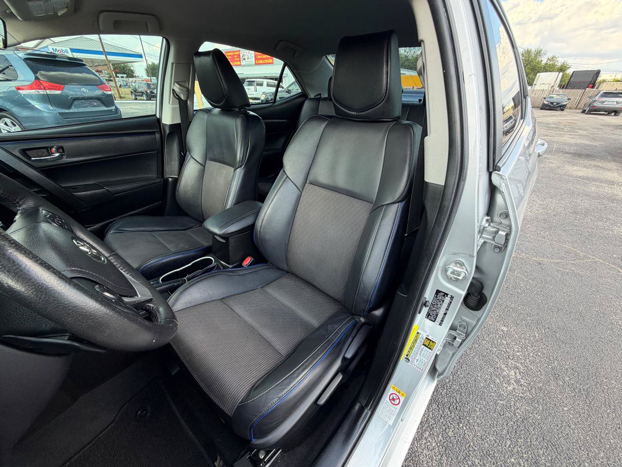 Used 2018 Toyota Corolla SE FWD image 10