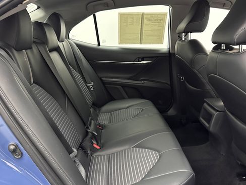 Used 2024 Toyota Camry SE image 30