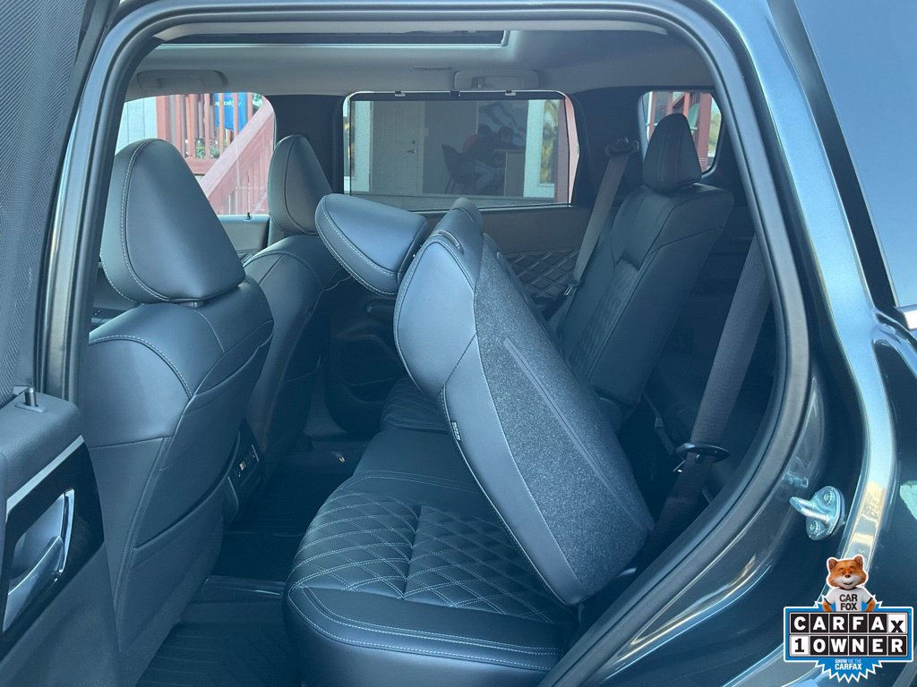 Used 2025 Mitsubishi Outlander SEL AWD/4WD image 38