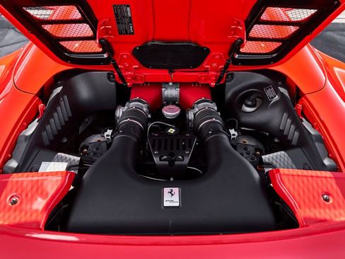 Used 2012 Ferrari 458 Spider RWD image 22