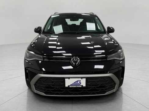Used 2025 Volkswagen Taos SE AWD/4WD image 10