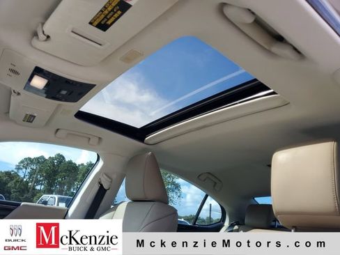 Used 2019 Lexus ES 350 w/ Premium Package FWD image 7