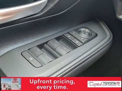 Certified 2026 Toyota Grand Highlander XLE image 16