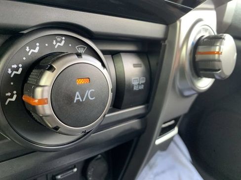 Certified 2024 Toyota 4Runner SR5 AWD/4WD image 30