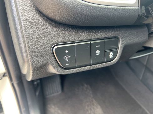 Certified 2024 Kia Seltos S FWD image 51