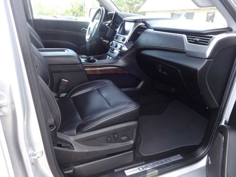 Used 2017 Chevrolet Tahoe LT image 14