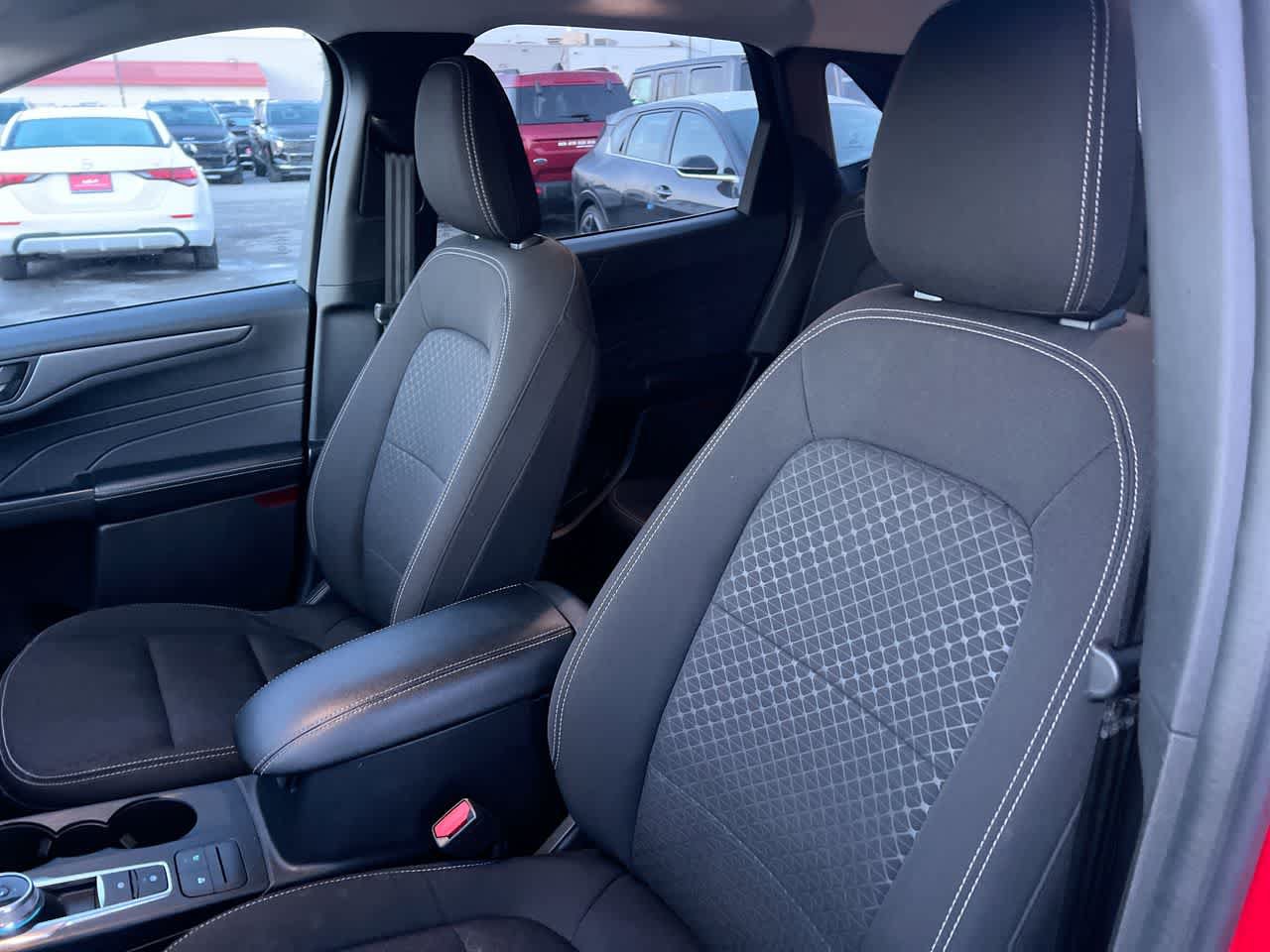 Used 2024 Ford Escape Active AWD/4WD image 11