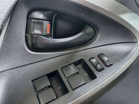 Used 2012 Toyota RAV4 4WD w/ Value Pkg image 14