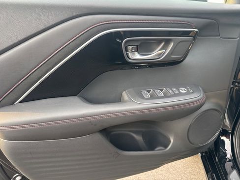 Used 2025 Acura ADX A-Spec image 7