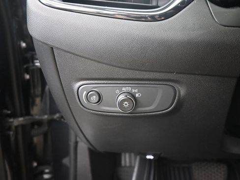 Used 2023 Chevrolet Equinox RS w/ RS Leather Package FWD image 16