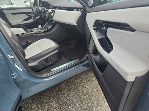 New 2026 Land Rover Range Rover Evoque Dynamic SE image 10