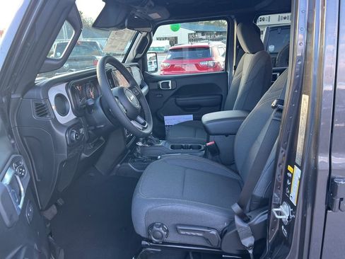 New 2026 Jeep Gladiator Sport image 19