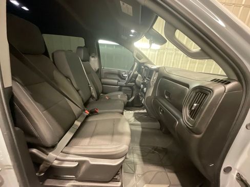 Used 2024 Chevrolet Silverado 2500 Custom w/ Custom Convenience Package AWD/4WD image 12