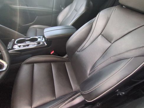 Used 2021 Buick Envision Essence w/ Technology Package I AWD/4WD image 8