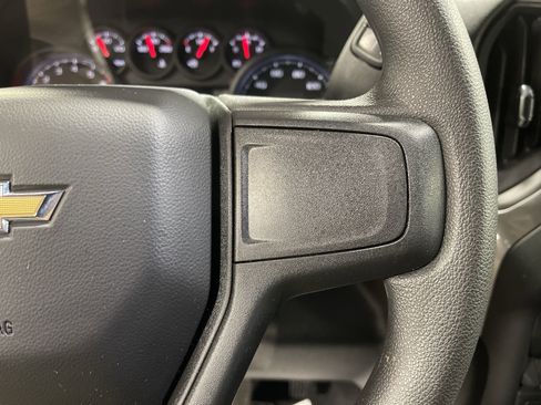 Used 2024 Chevrolet Silverado 1500 Custom image 17