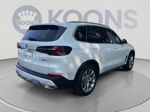 Used 2024 BMW X5 xDrive40i w/ Premium Package AWD/4WD image 5
