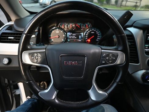 Used 2018 GMC Yukon SLE image 26