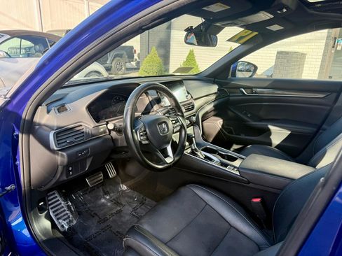 Used 2019 Honda Accord Sport image 17