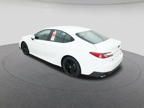 New 2026 Toyota Camry SE image 5
