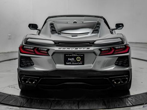 Used 2022 Chevrolet Corvette Stingray Preferred Cpe w/ Z51 Performance Package RWD image 17