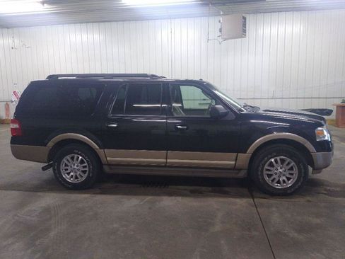 Used 2014 Ford Expedition EL XLT w/ Equipment Group 202A AWD/4WD image 8
