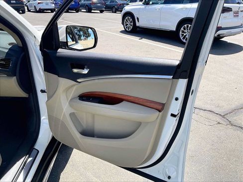 Used 2017 Acura MDX SH-AWD image 25