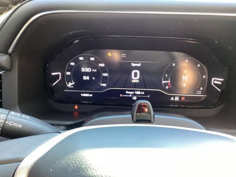 Used 2024 GMC Yukon Denali w/ Denali Reserve Package image 21