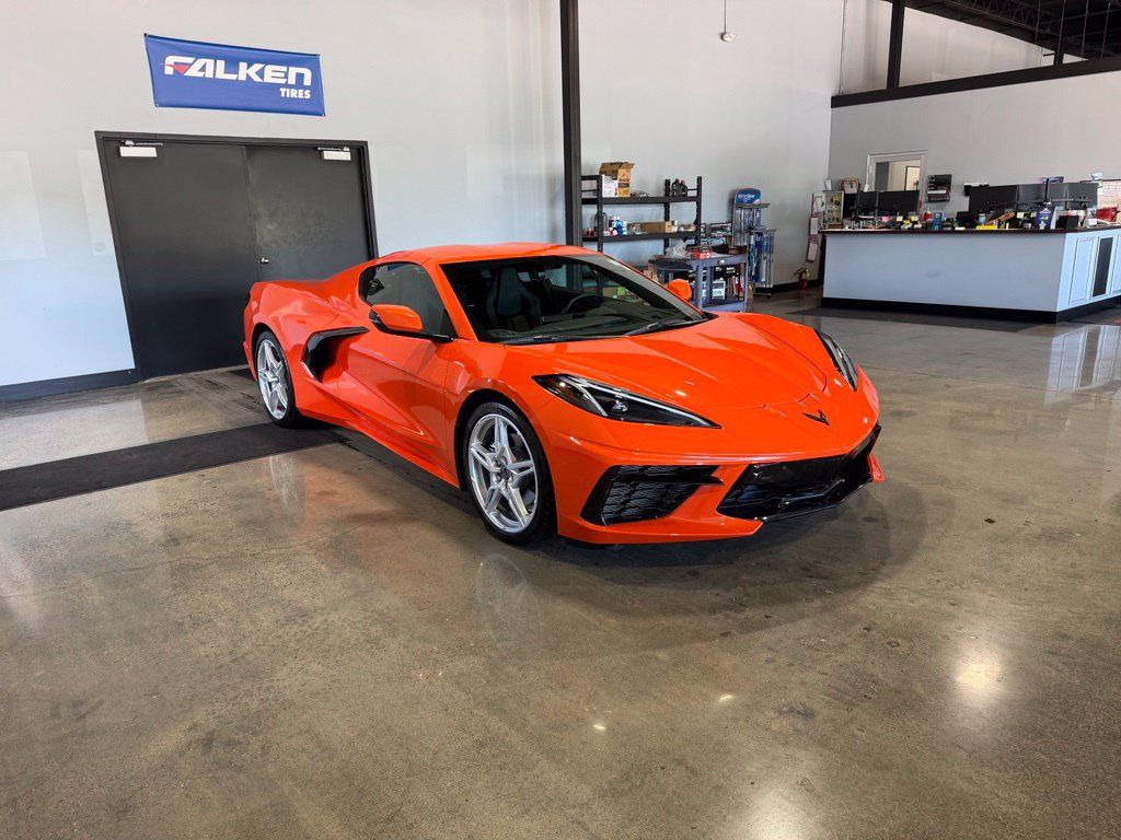 Used 2021 Chevrolet Corvette Stingray Preferred Cpe w/ Battery Protection Package RWD image 3