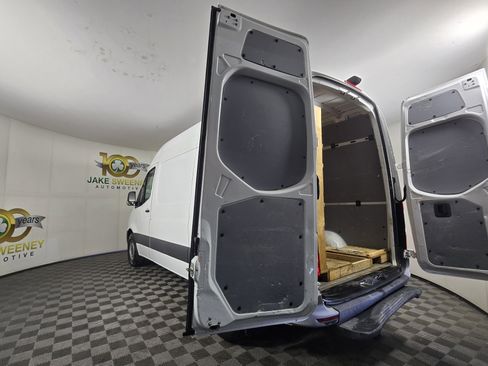 Used 2021 Mercedes-Benz Sprinter 144 Cargo w/ Driver Convenience Package image 30
