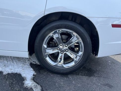 Used 2012 Dodge Charger SXT Plus image 17