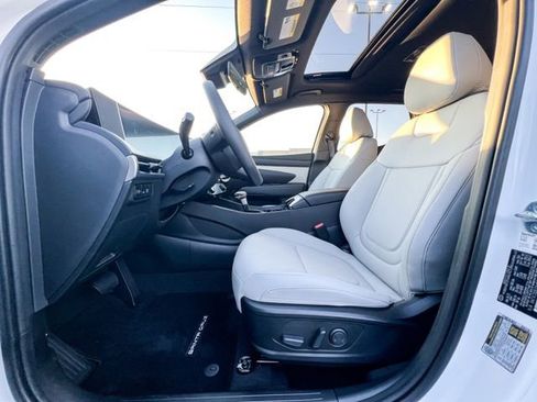 New 2025 Hyundai Santa Cruz SEL AWD/4WD image 17
