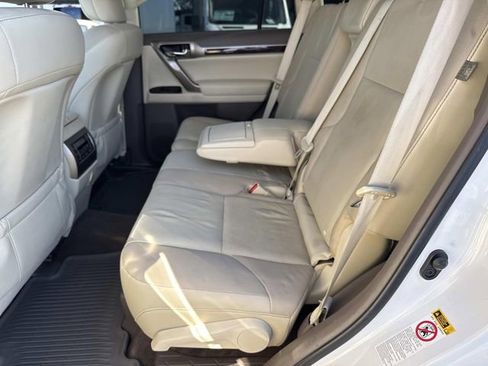 Used 2015 Lexus GX 460 w/ Premium Package image 14