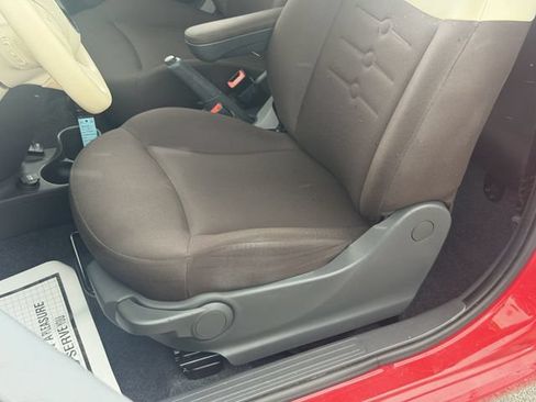 Used 2015 FIAT 500 Pop FWD image 12