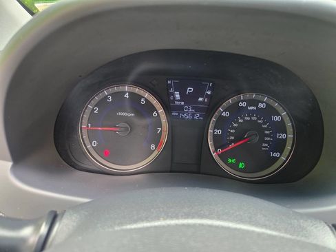 Used 2014 Hyundai Accent GLS w/ Option Group 2 FWD image 16
