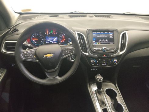 Used 2020 Chevrolet Equinox LT FWD image 22